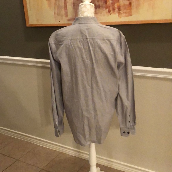 Kenneth Cole NY, Gray & White Stripped Button Top - Picture 4 of 8